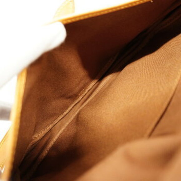 Louis Vuitton Monogram Saumur Shoulder Bag - Picture 4 of 14